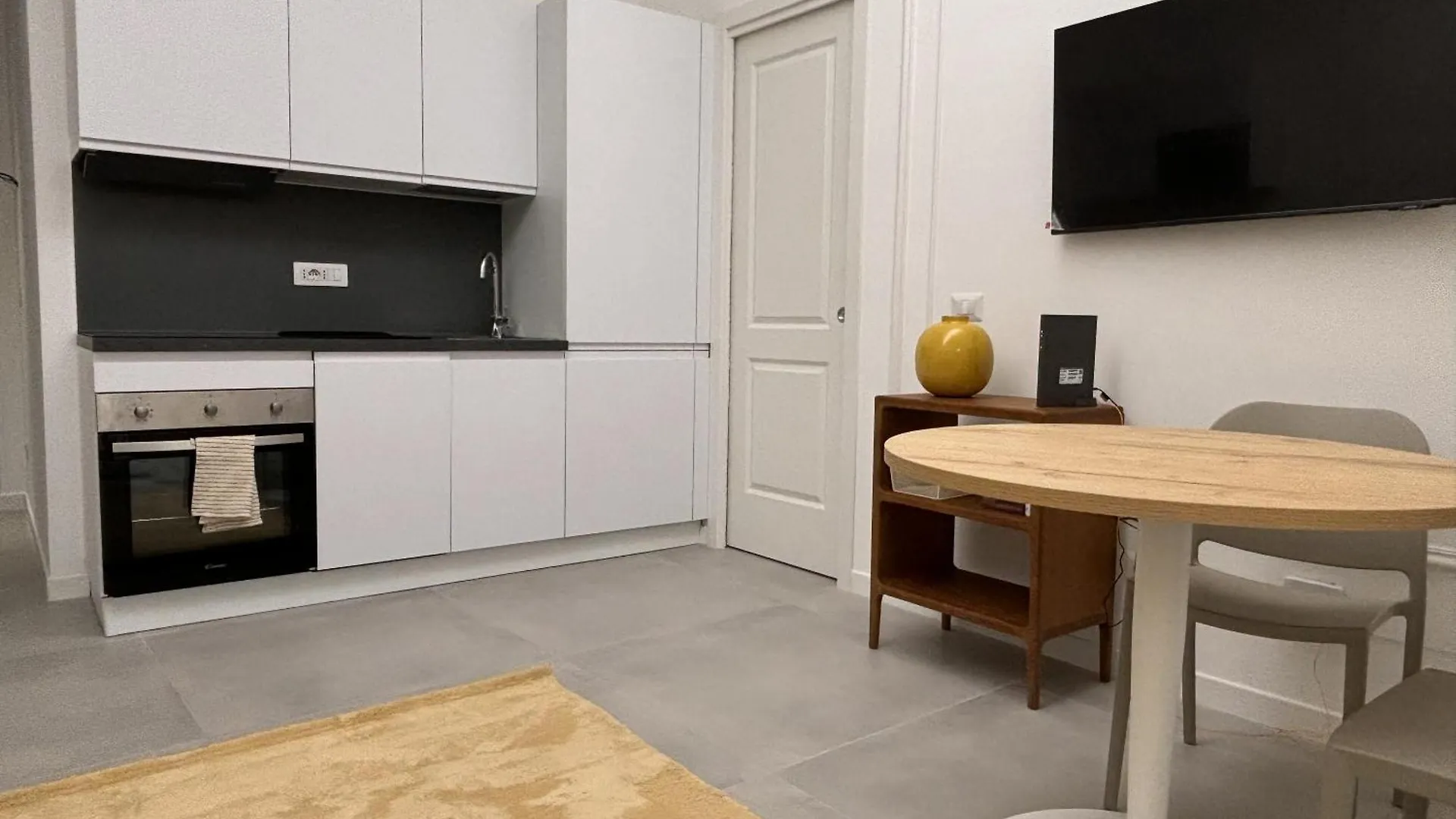 Monte Zebio Flat A Apartment Rome